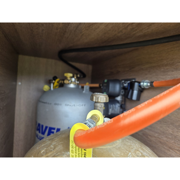 Camping-car profilé Dethleffs Trend d'occasion très bon état T7057EB