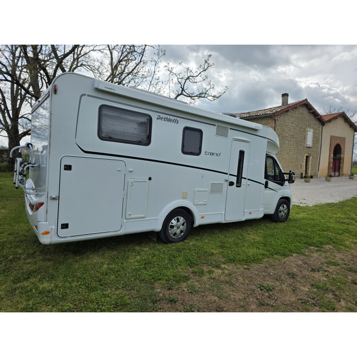 Camping-car profilé Dethleffs Trend d'occasion très bon état T7057EB 2021 22500km