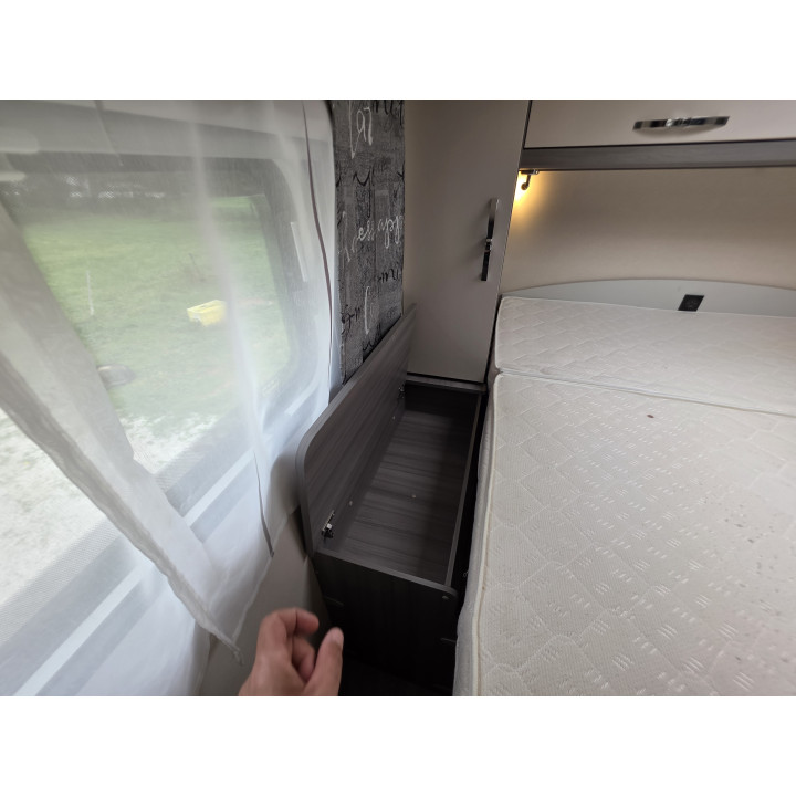 Camping-car profilé étroit Hobby V65GQ 2022 état neuf 18100km Store Tv Sattelite Occasion récente