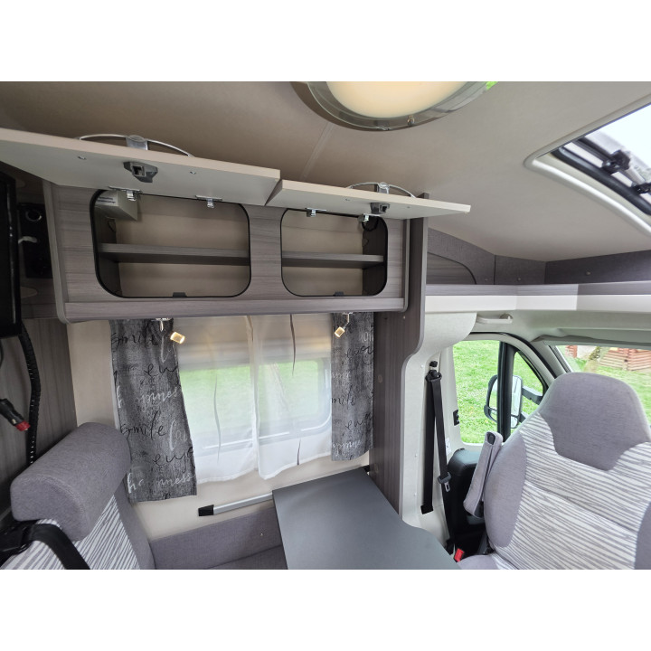 Camping-car profilé étroit Hobby V65GQ 2022 état neuf 18100km Store Tv Sattelite Occasion récente