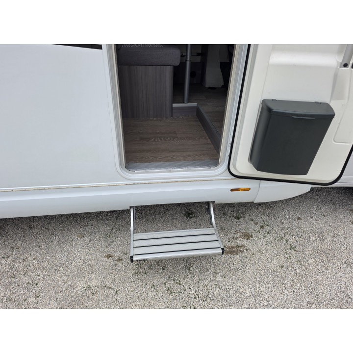 Camping-car profilé étroit Hobby V65GQ 2022 état neuf 18100km Store Tv Sattelite Occasion récente