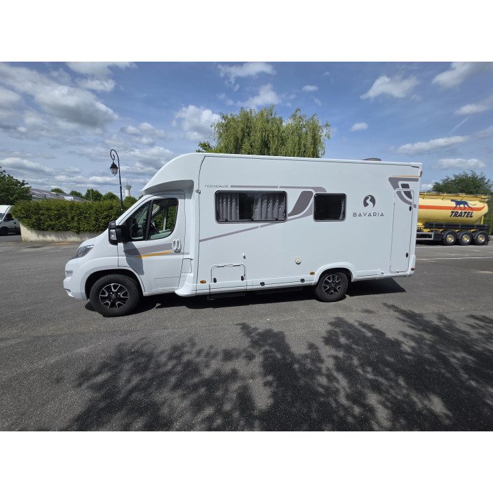 Bavaria T696D Nomade 2024 Attelage Tv Lithium Suspensions pneumatiques comme neuf