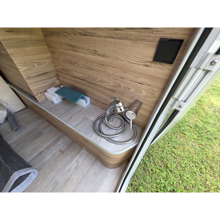 Bavaria T696D Nomade 2024 Attelage Tv Lithium Suspensions pneumatiques comme neuf