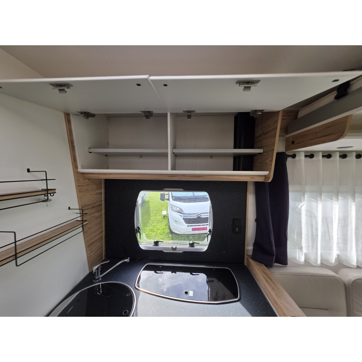 Bavaria T696D Nomade 2024 Attelage Tv Lithium Suspensions pneumatiques comme neuf