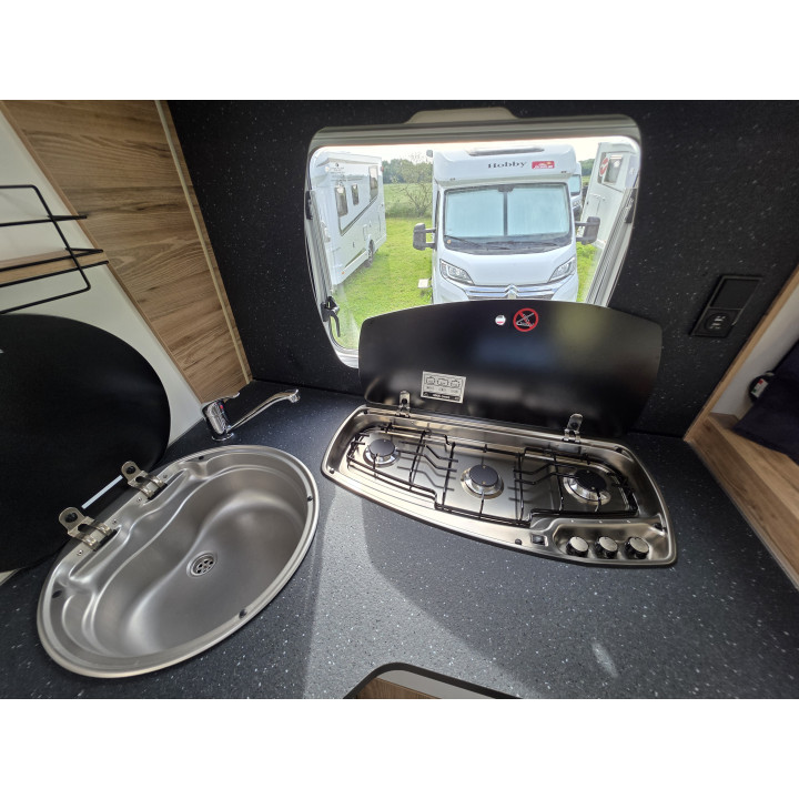 Bavaria T696D Nomade 2024 Attelage Tv Lithium Suspensions pneumatiques comme neuf