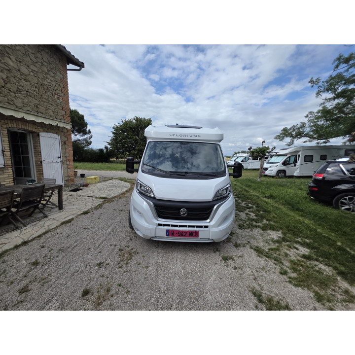 Florium Baxter 64 LDF boite automatique occasion récente 2024 Smart TV Store Porte vélo garanti 12 mois