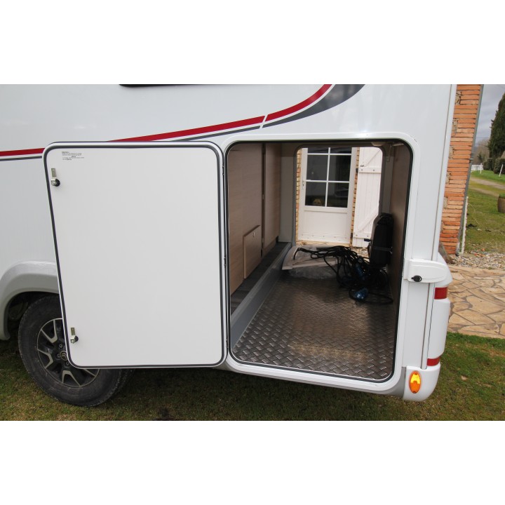 Camping-car profilé LMC Breezer V643G