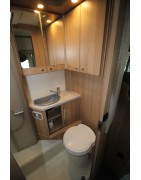Camping-car profilé LMC Breezer V643G