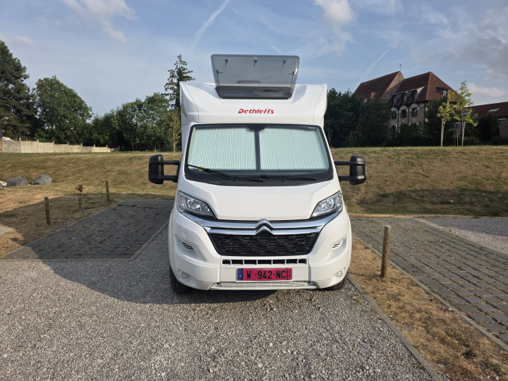Dethleffs Just 90 T7052DBL 2024 occasion – 10 000 km