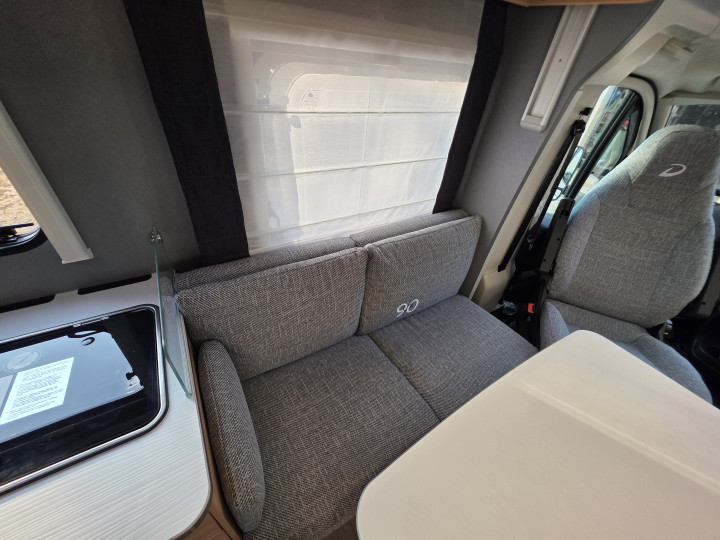 Dethleffs Just 90 T7052DBL 2024 occasion – 10 000 km