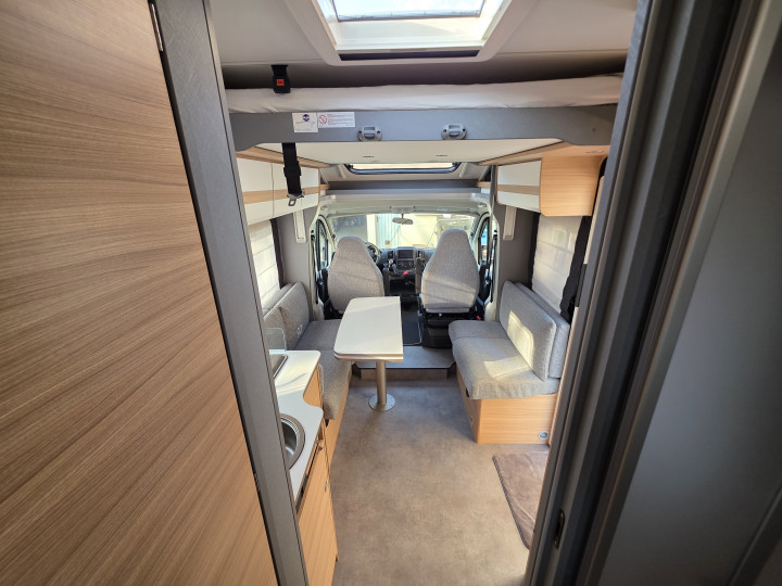 Dethleffs Just 90 T7052DBL 2024 occasion – 10 000 km