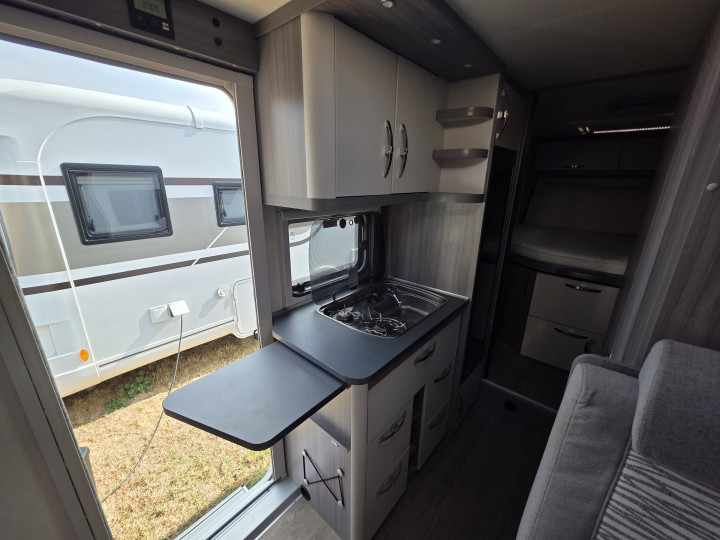 Camping-car profilé étroit Hobby V65 GQ Optima ontour Edition 2022 occasion récente