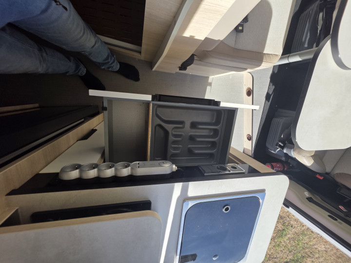 Rapido V68 2023 occasion – Lits jumeaux – 26 100 km