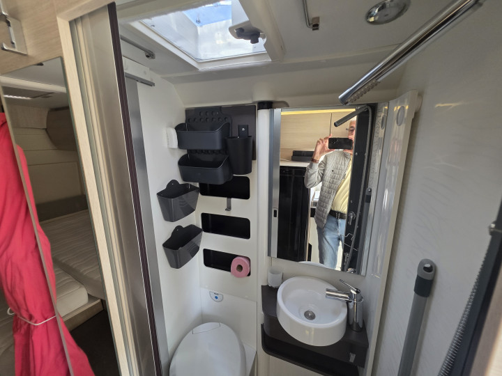 Rapido V68 2023 occasion – Lits jumeaux – 26 100 km