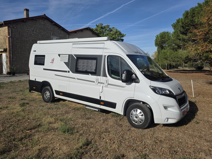 Rapido V68 2023 occasion – Lits jumeaux – 26 100 km