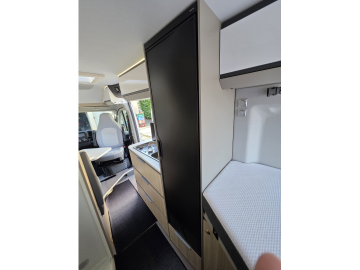 Aménagement intérieur à l’arrière de l’Adria Twin Plus