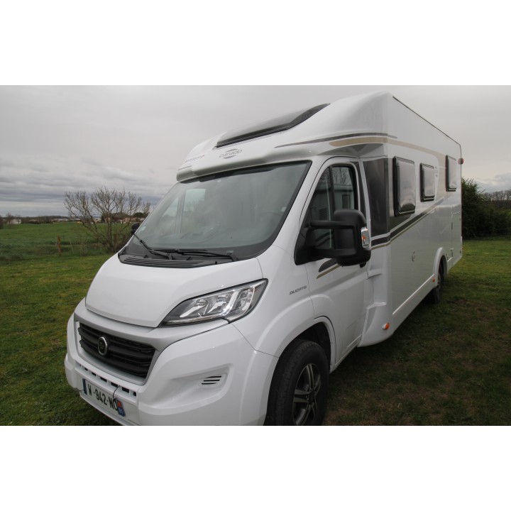 Camping-car profilé Carado T449 état neuf 2020 18700km occasion 4 couchages