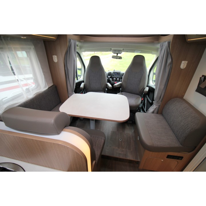 Camping-car profilé Carado T449 état neuf 2020 18700km occasion 4 couchages