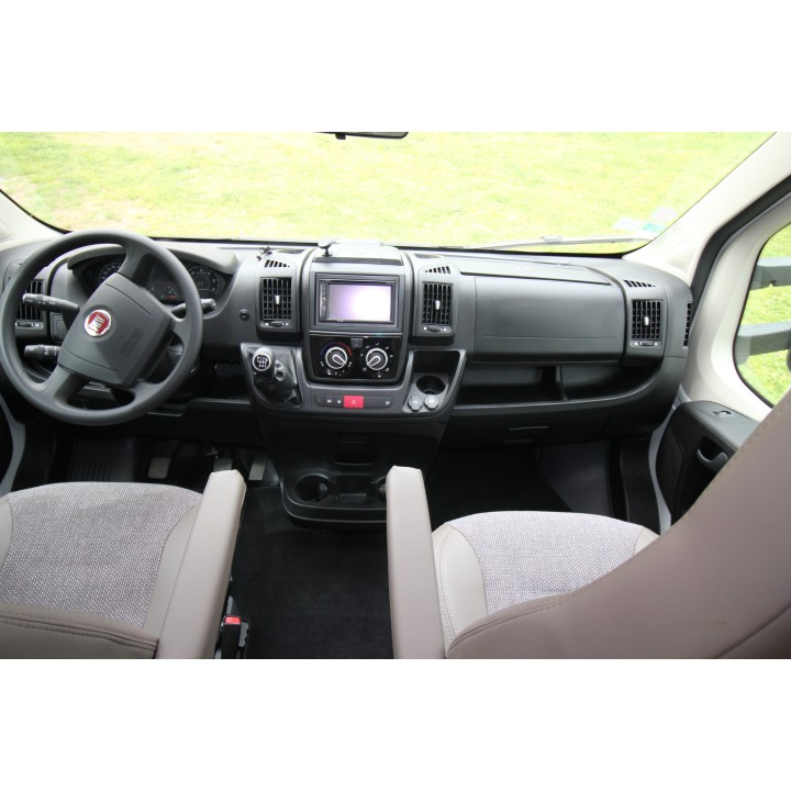 Camping-car profilé Carado T449 état neuf 2020 18700km occasion 4 couchages