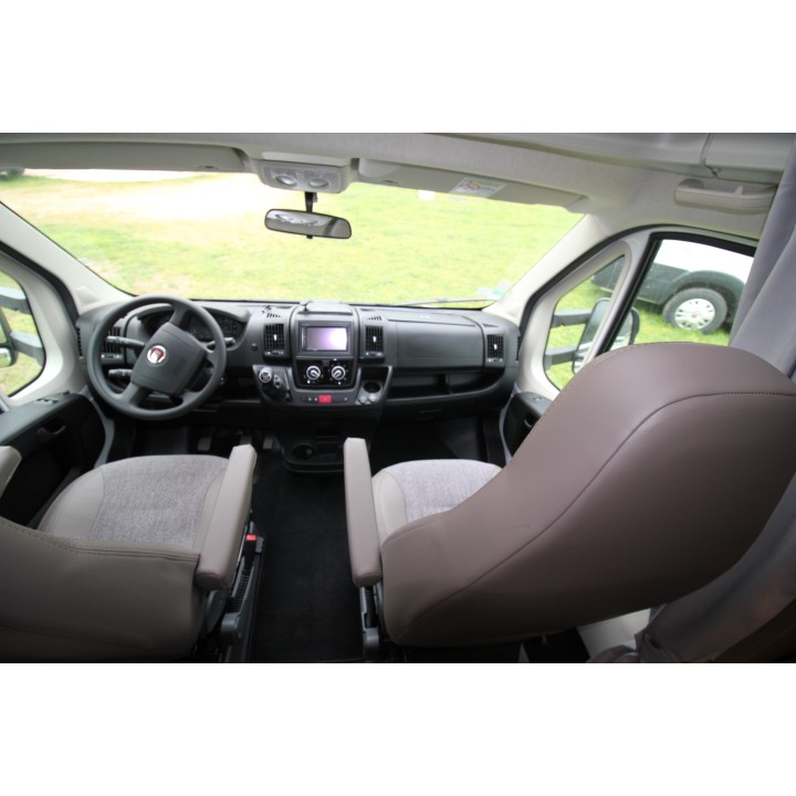 Camping-car profilé Carado T449 état neuf 2020 18700km occasion 4 couchages