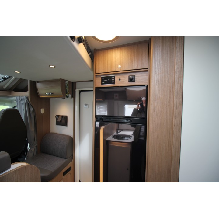 Camping-car profilé Carado T449 état neuf 2020 18700km occasion 4 couchages