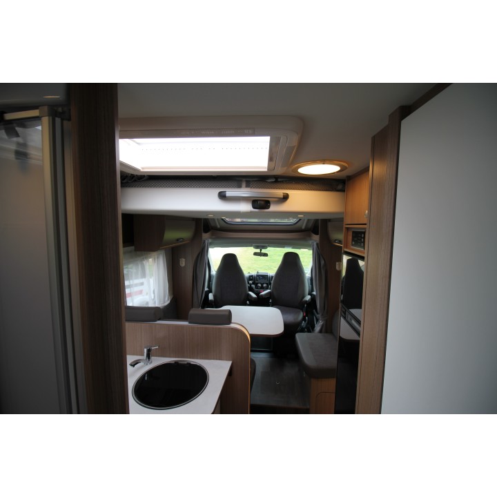 Camping-car profilé Carado T449 état neuf 2020 18700km occasion 4 couchages