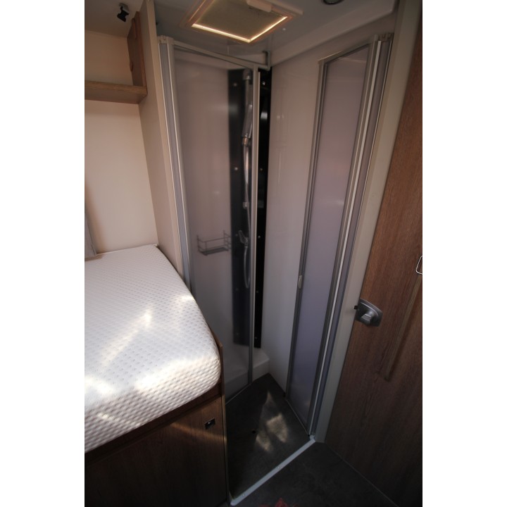 Camping-car profilé Dethleffs Trend d'occasion très bon état T7057EB