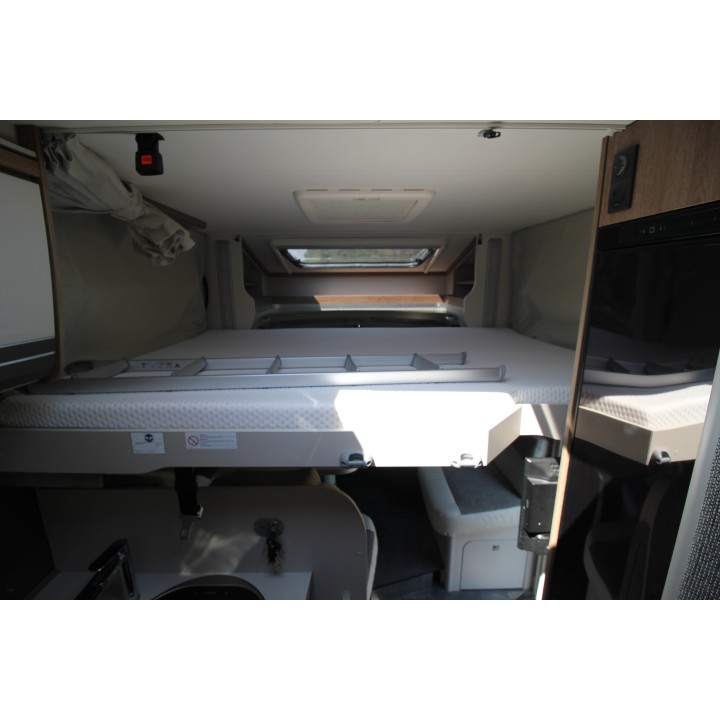 Camping-car profilé Dethleffs Trend d'occasion très bon état T7057EB