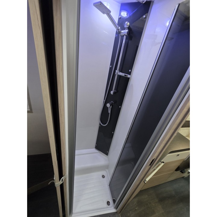 Camping-car profilé d'occasion Challenger 328 Graphite édition anniversary VIP 2021 27200km état neuf