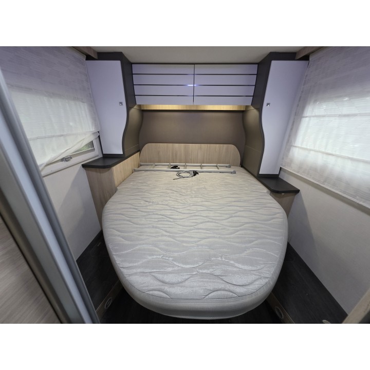 Camping-car profilé d'occasion Challenger 328 Graphite édition anniversary VIP 2021 27200km état neuf