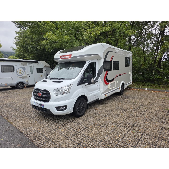 Camping-car profilé d'occasion Challenger 328 Graphite édition anniversary VIP 2021 27200km état neuf