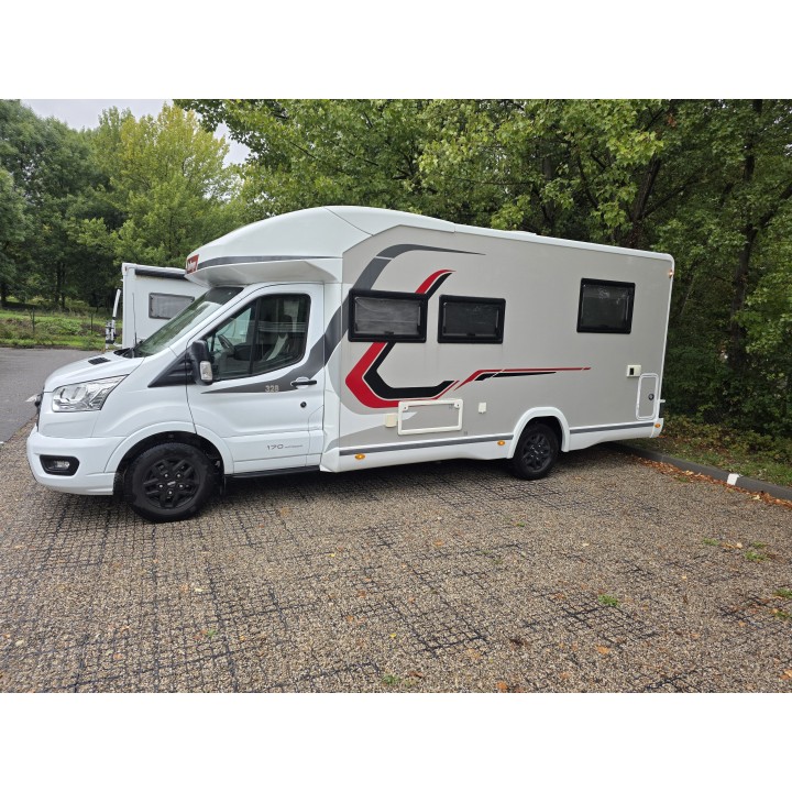 Camping-car profilé d'occasion Challenger 328 Graphite édition anniversary VIP 2021 27200km état neuf