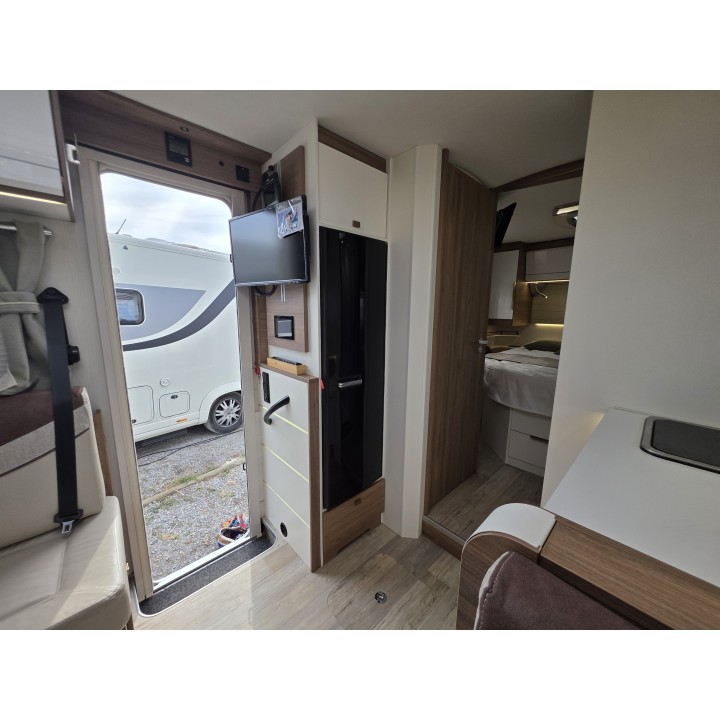 Camping-car intégral Pilote G720FC Sensation occasion récent