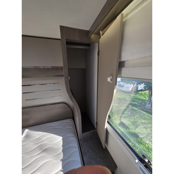 Camping-car profilé d'occasion Challenger 308 boîte auto 170 cv 7.09m garantie 12 mois