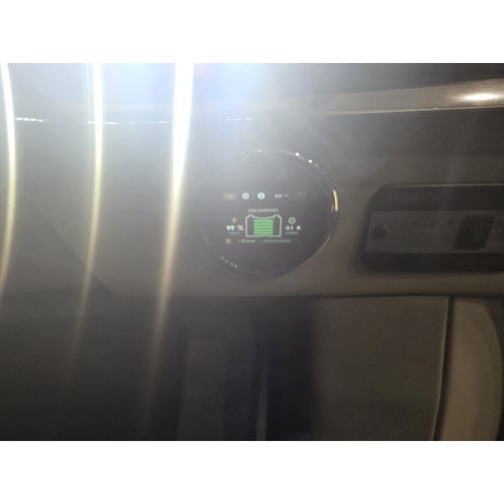 Camping-car profilé d'occasion Challenger 328 boîte auto 7.19m garantie 1 an 170cv lithium