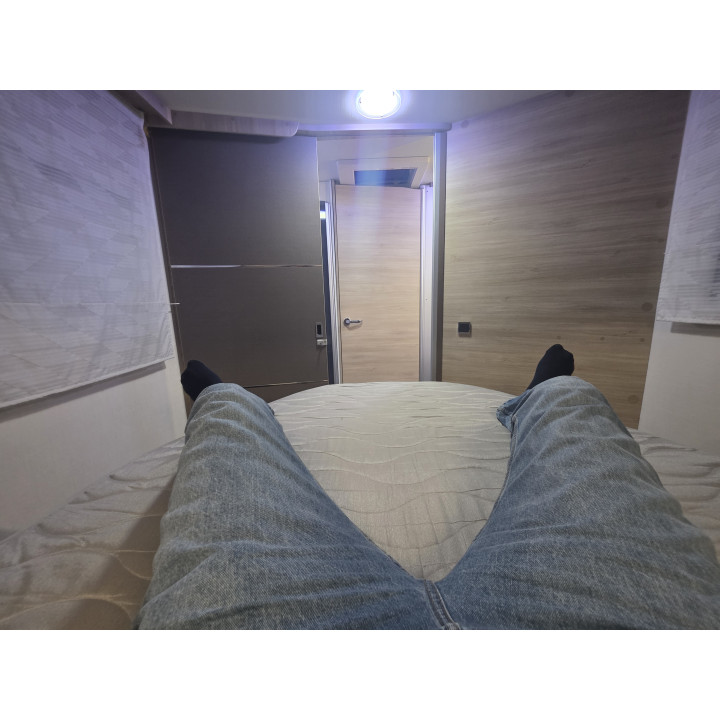 Camping-car profilé d'occasion Challenger 328 boîte auto 7.19m garantie 1 an 170cv lithium