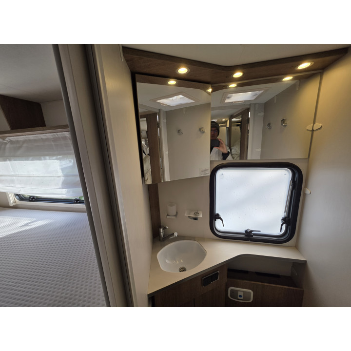 Camping-car profilé occasion Dethleffs Trend T7057EBL Garantie 1 an TV Sat Store