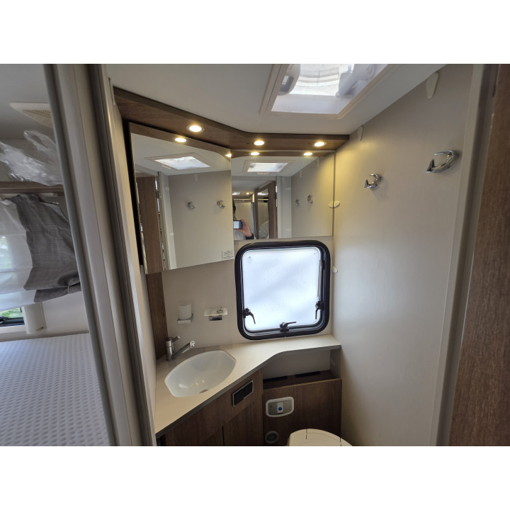Camping-car profilé occasion Dethleffs Trend T7057EBL Garantie 1 an TV Sat Store