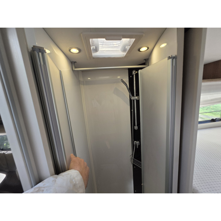 Camping-car profilé occasion Dethleffs Trend T7057EBL Garantie 1 an TV Sat Store