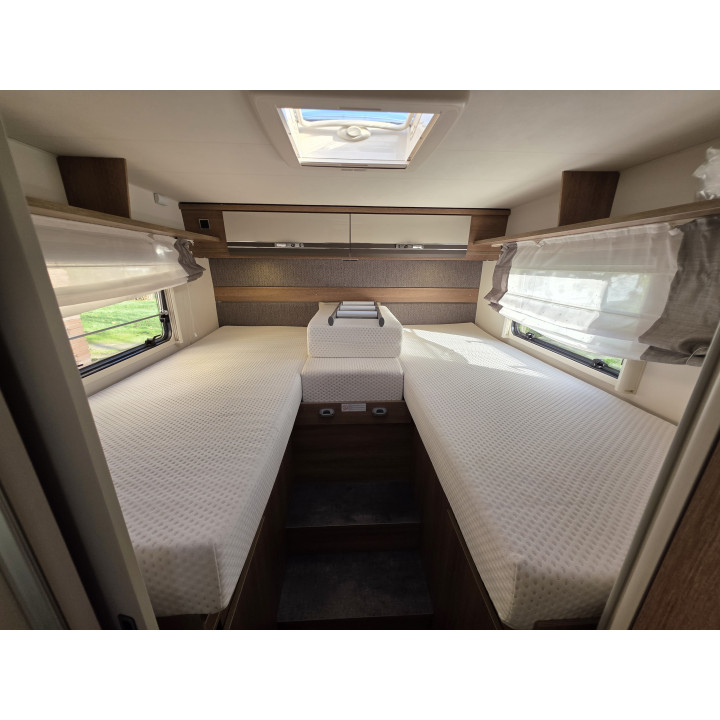 Camping-car profilé occasion Dethleffs Trend T7057EBL Garantie 1 an TV Sat Store