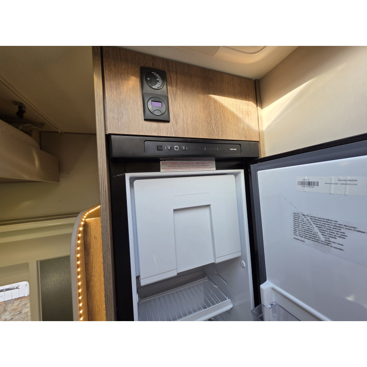 Camping-car profilé occasion Dethleffs Trend T7057EBL Garantie 1 an TV Sat Store