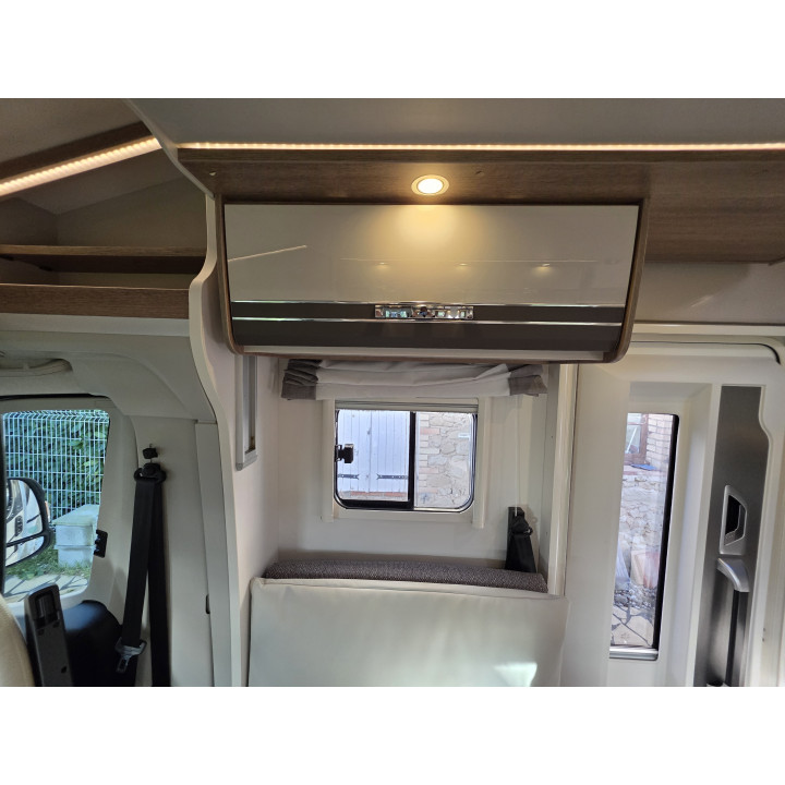 Camping-car profilé occasion Dethleffs Trend T7057EBL Garantie 1 an TV Sat Store