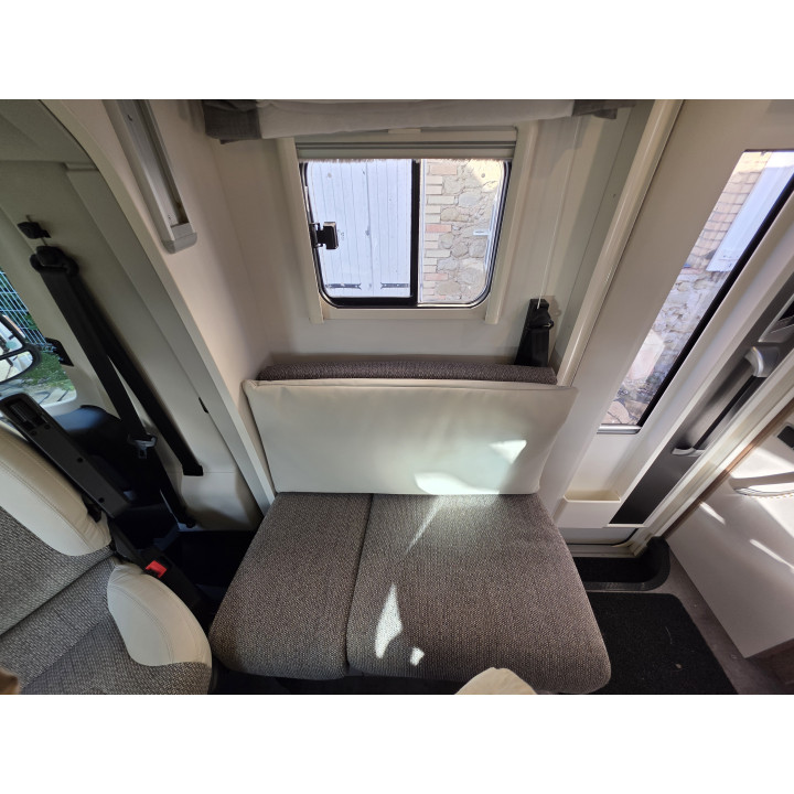 Camping-car profilé occasion Dethleffs Trend T7057EBL Garantie 1 an TV Sat Store