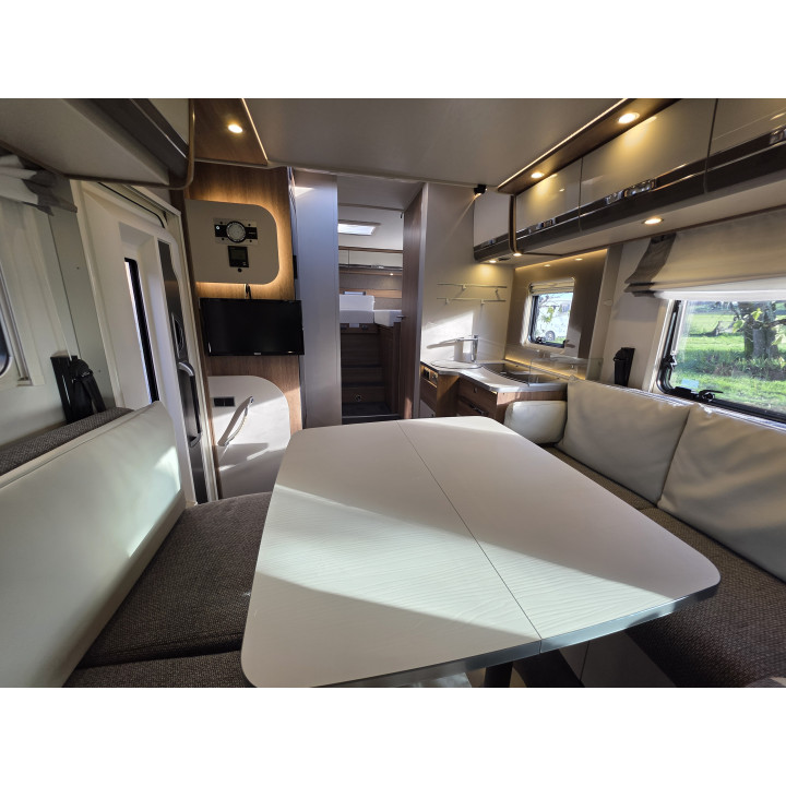 Camping-car profilé occasion Dethleffs Trend T7057EBL Garantie 1 an TV Sat Store