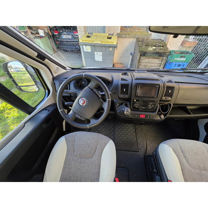 Camping-car profilé occasion Dethleffs Trend T7057EBL Garantie 1 an TV Sat Store
