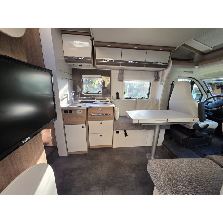 Camping-car profilé occasion Dethleffs Trend T7057EBL Garantie 1 an TV Sat Store