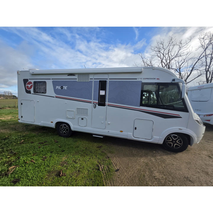 Camping-car intégral Pilote G740C Expression occasion récent