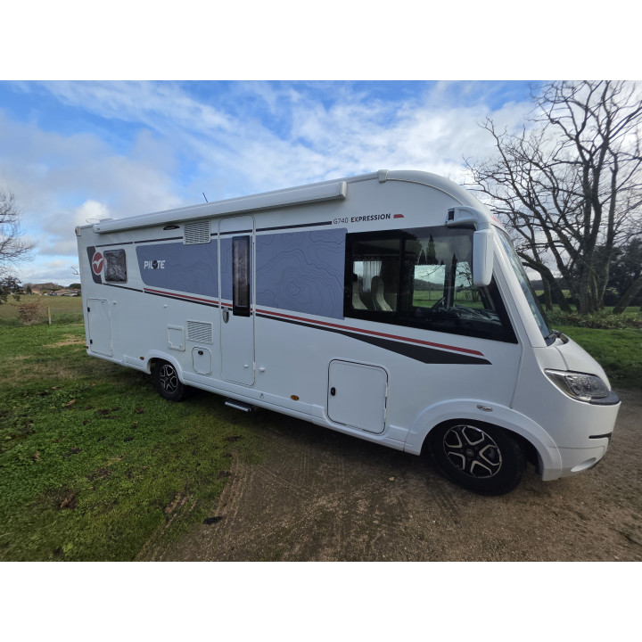 Camping-car intégral Pilote G740C Expression occasion récent