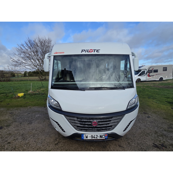 Camping-car intégral Pilote G740C Expression occasion récent