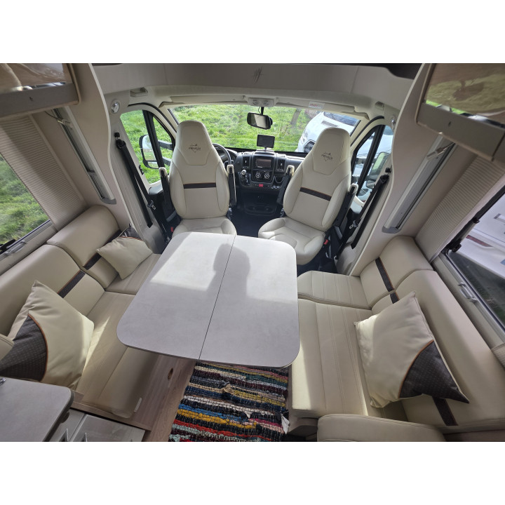 Camping-car intégral Pilote G740C Expression occasion récent